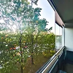 Spacious And Comfy Apartment, 15 Mins From Airport, 17 Minutes To Center 반타