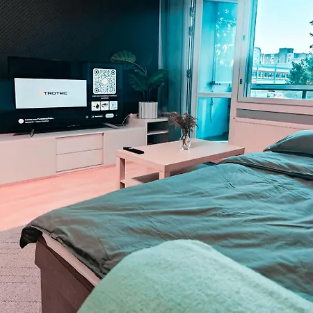Spacious And Comfy Apartment, 15 Mins From Airport, 17 Minutes To Center Appartement