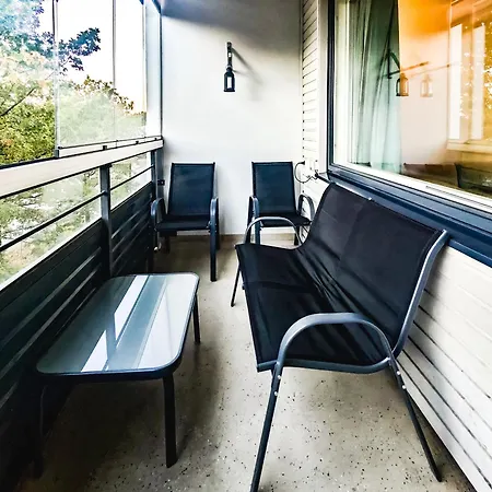 Spacious And Comfy Apartment, 15 Mins From Airport, 17 Minutes To Center וואנטאה