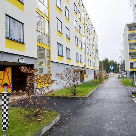 Spacious And Comfy Apartment, 15 Mins From Airport, 17 Minutes To Center Appartement Vantaa