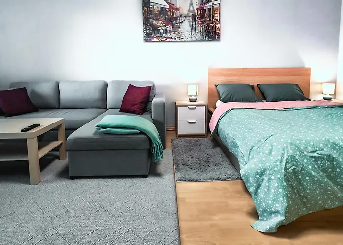 Appartamento Spacious And Comfy Apartment, 15 Mins From Airport, 17 Minutes To Center *