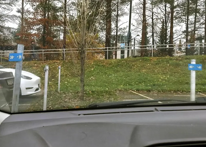 Spacious And Comfy Apartment, 15 Mins From Airport, 17 Minutes To Center Appartamento *